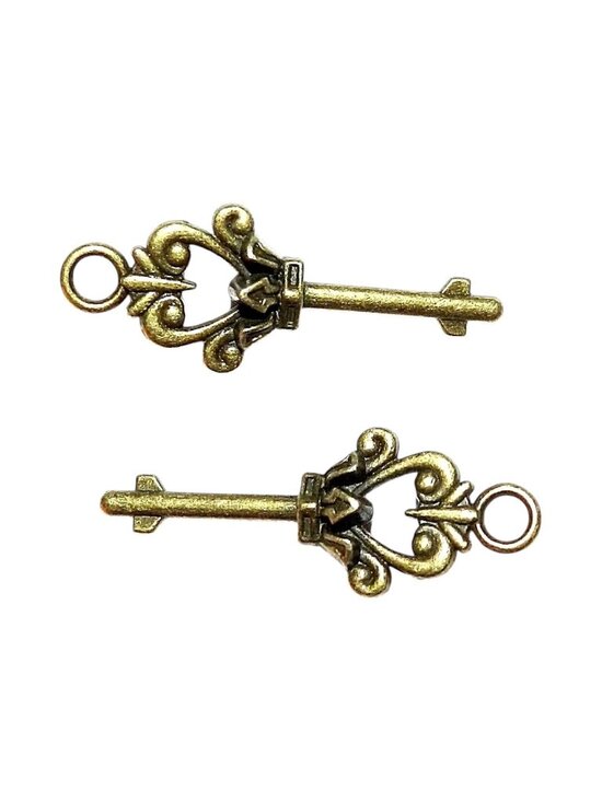Other - M914 Antiqued Bronze 37mm Key with Heart & Crown Design Focal Pendant Charm 4pc